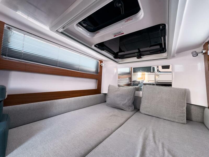  Axopar 28 Cabin BRABUS Trim
