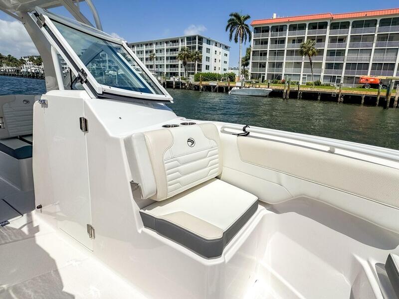  Edgewater 262CX