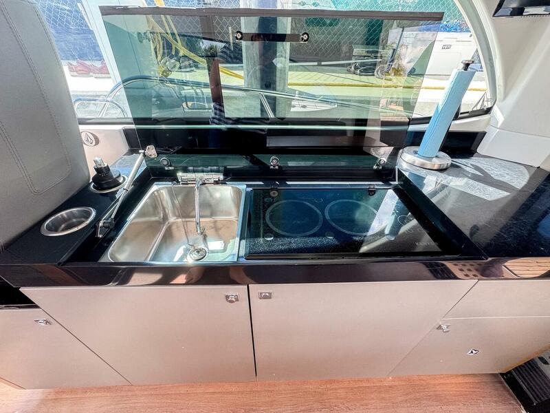  Beneteau Antares 11