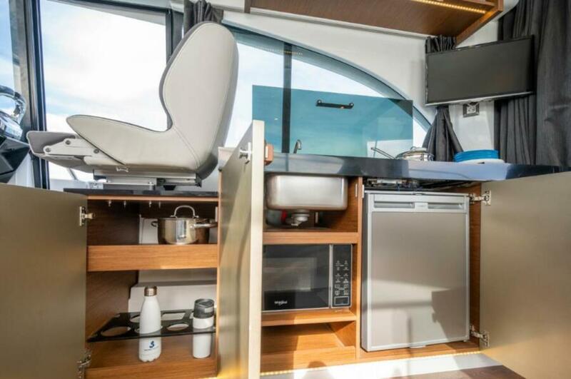  Beneteau Antares 11