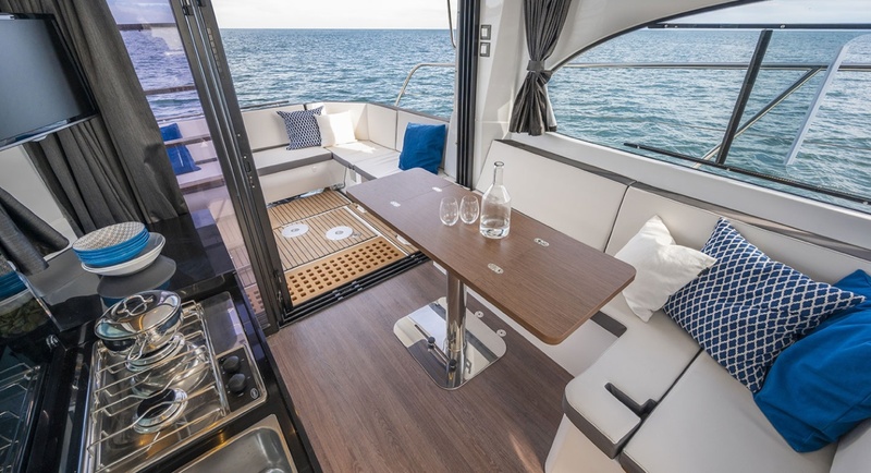  Beneteau Antares 11