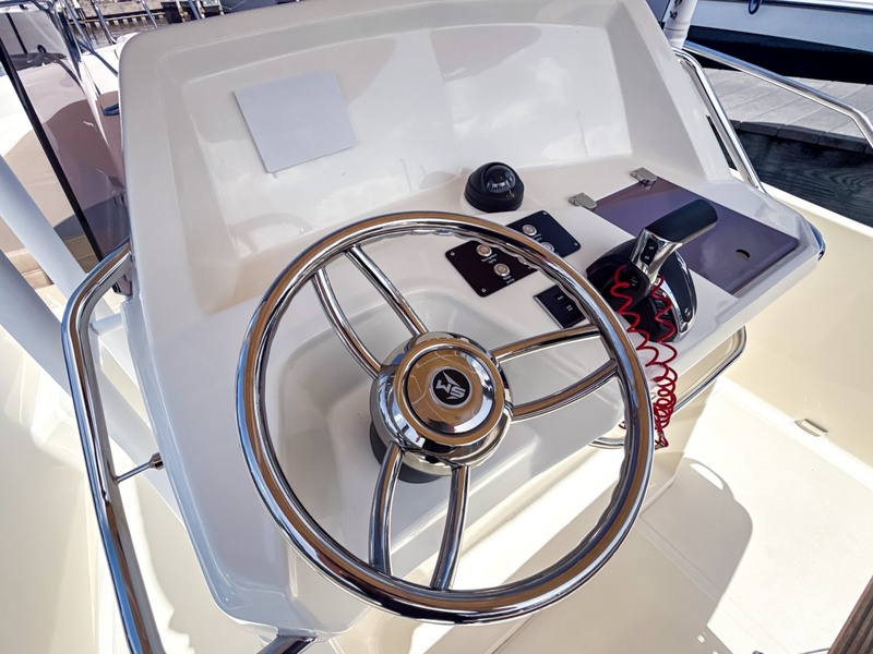  White Shark 230CC