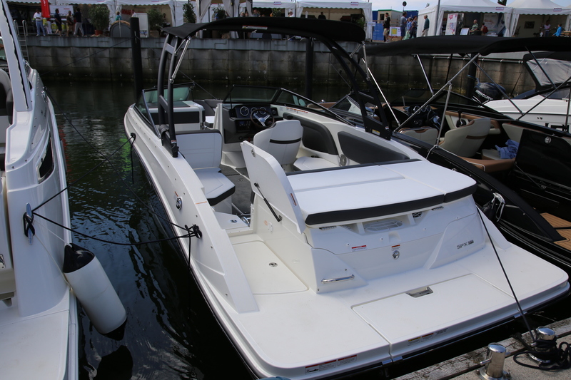 Sea Ray SPX 230 Ancora boot show 2017