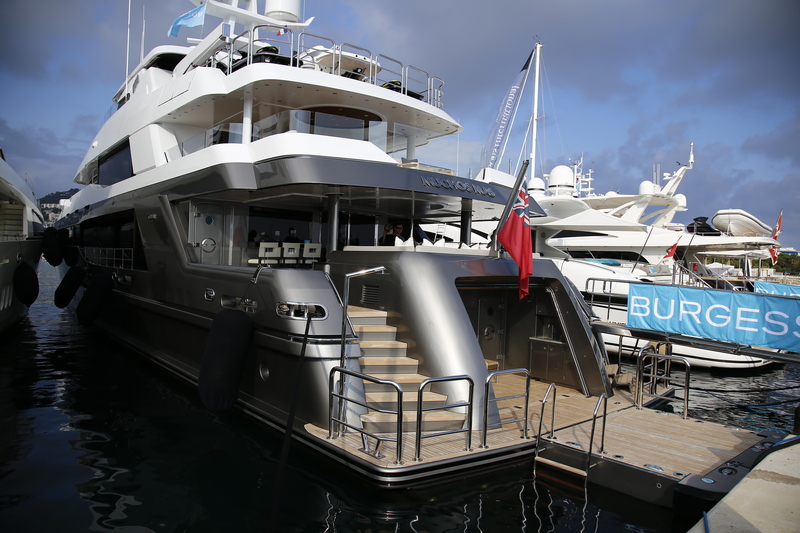 Muchos Mas Superyachts at Cannes Yachting Festival